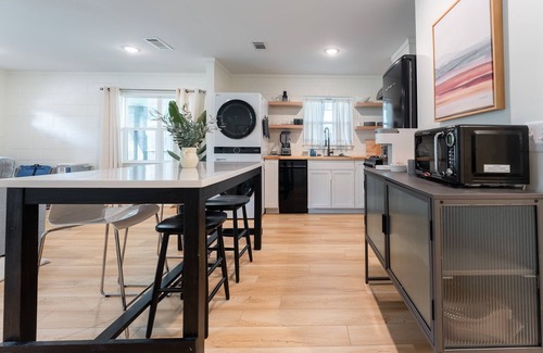 Saint Simons Island House | 0.2 miles to the Beach! | New Retro Duplex | Sleeps 2
