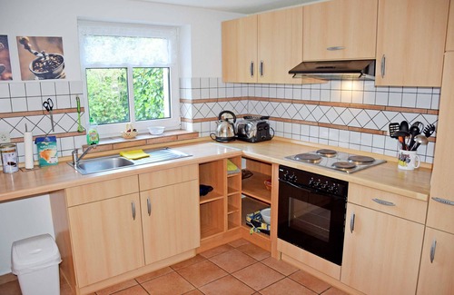 Putbus Apartment | 01 Ferienwohnung mit Gartenterrasse - Rügener Ferienwohnungen in Beuchow