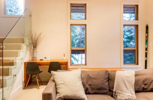Blackcomb Apartment | 05 Forest Creek