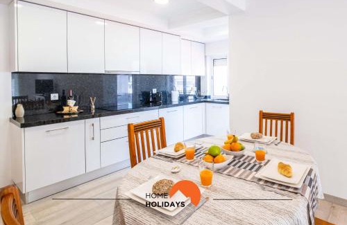 Olhos D'Agua Apartment | #089 Sunny Balcony, High Speed WiFi, 150 mts Beach
