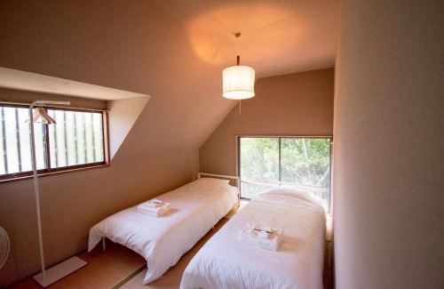 Narusawa House | 1日1組限定 森の中の貸切コテージundo