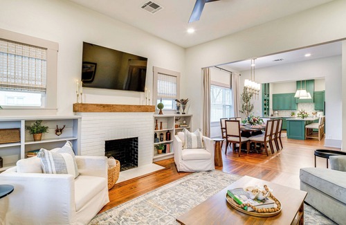 Brenham House | 1/2 Mi to Downtown Shops: Brenham Home w/Fire Pit