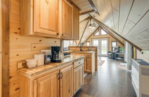 Alder Cottage | 1/2 Mi to Ruby River: Cabin w/Trail Access!