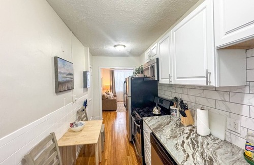 Brookline Apartment | ½ mile to Longwood Medical, Renovated, Pub Trans