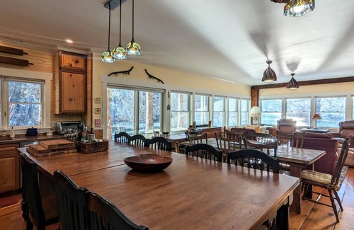 Meredith House | 1/4 Acre Woods on Lake Waukewan!