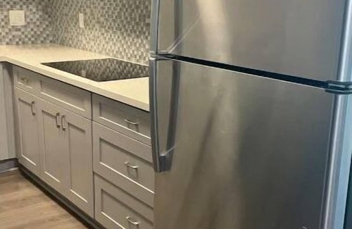 San Jacinto Apartment | 1.5 blks to beach. Pet friendly unit close to cruise terminal/local attractions