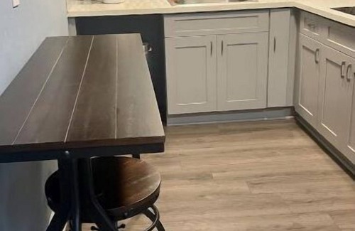 San Jacinto Apartment | 1.5 blks to beach. Pet friendly unit close to cruise terminal/local attractions