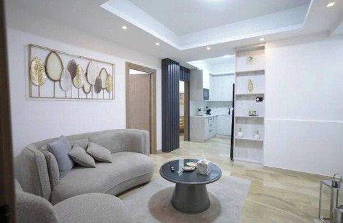 Amman Apartment | #1 Amazing and Modern Apt. Near US Embassy, Abdoun