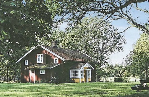 Sorbo House | 1 bedroom accommodation in Brålanda