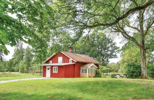 Sorbo House | 1 bedroom accommodation in Brålanda