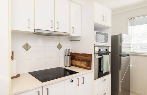 Rocklea Apartment | 1 Bdr Apt! Garage! Balcony! GST Credits! 119D1