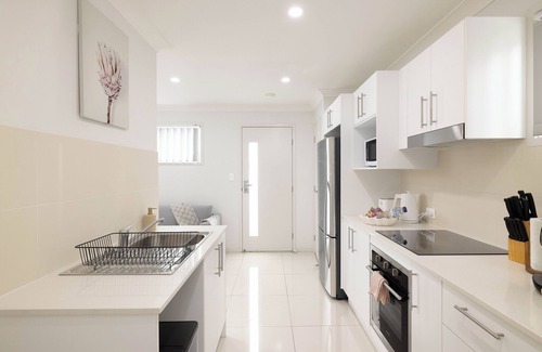 Rocklea Apartment | 1 Bdr Apt! GST Credits! Kitchen! Parking! 135F1