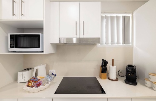 Rocklea Apartment | 1 Bdr Apt! GST Credits! Kitchen! Parking! 135F1