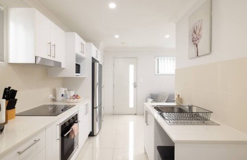 Rocklea Apartment | 1 Bdr Apt! GST Credits! Kitchen! Parking! 139AF1