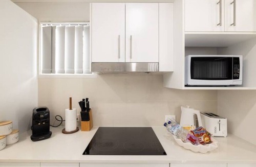 Rocklea Apartment | 1 Bdr Apt! GST Credits! Kitchen! Parking! 139AF1
