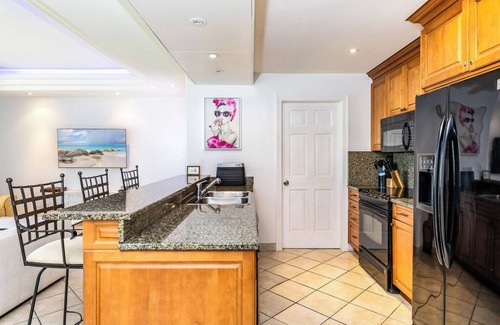 The Bight Condo | 1 Bdrm Pool & Garden View at The Yacht Club D3