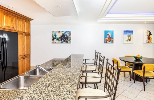 The Bight Condo | 1 Bdrm Pool & Garden View at The Yacht Club D3