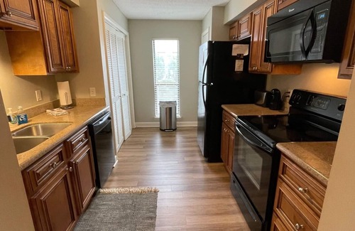Saint Simons Island Condo | 1 Bed/1 Bath AVAILABLE- July 6-10, July 12-16, July 26-31. Only a 2 nt minimum
