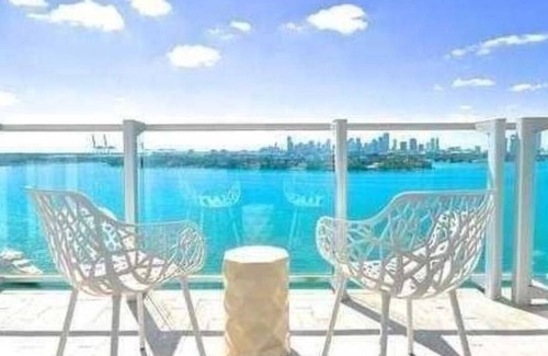 West Avenue Condo | 1 Bed 1 Bath Balcony bay view at 1424 Mondrian