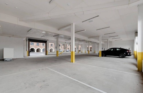 Leeds Apartment | 1 Bed Apartment in a Converted Mill With Parking