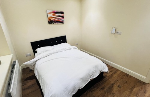 Ealing Apartment | 1-Bed Apartment in Ealing - 2mins from station