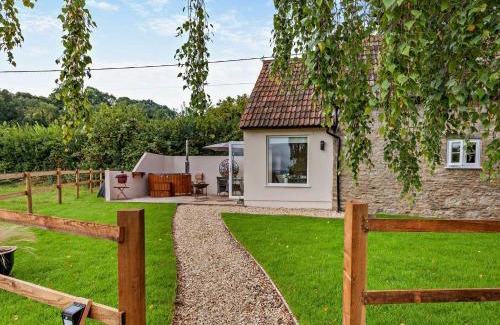 Wedmore House | 1 Bed in Wedmore 95582
