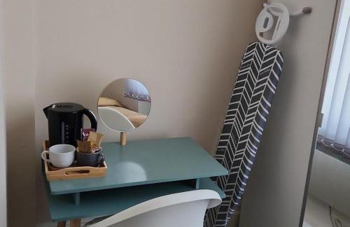 Wolverhampton Apartment | 1 Bed - Sleeps 4 - Wolverhampton City Centre