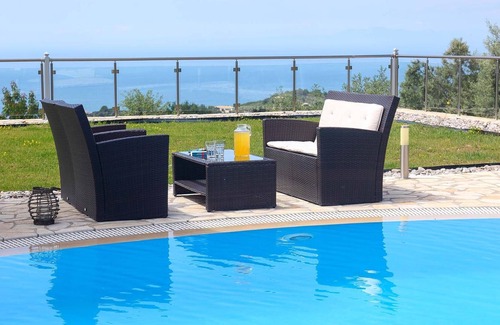 Kavallos Villa | 1 Bed villa w/ pool, built-in BBQ + free A/C