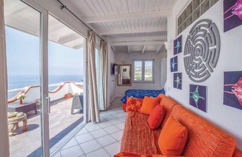 Sant'Angelo House | 1 bedroom accommodation in Sant'Angelo