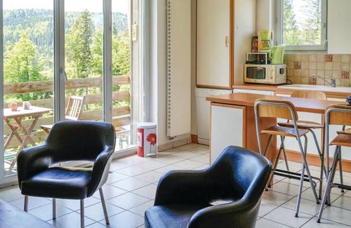 Premanon Apartment | 1 bedroom accommodation in Premanon