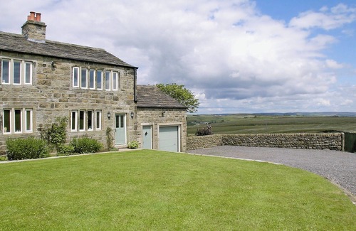 Oldfield Cottage | 1 bedroom accommodation in near Haworth