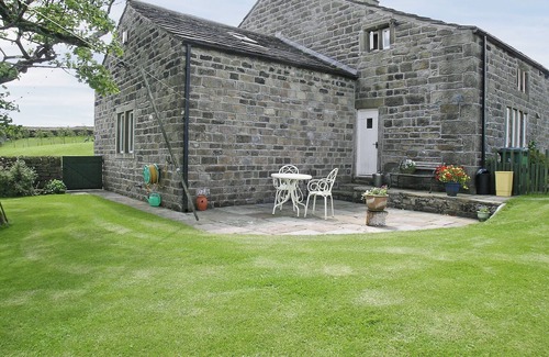 Oldfield Cottage | 1 bedroom accommodation in near Haworth