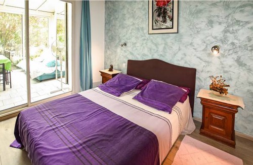 Donzere House | 1 bedroom accommodation in Donzère