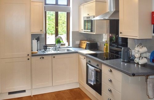 Raymonds Hill Cottage | 1 bedroom accommodation in Lyme Regis