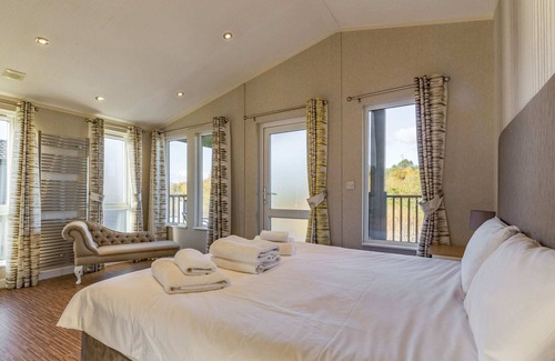 Hinton Cottage | 1 bedroom accommodation in Darsham, near Southwold