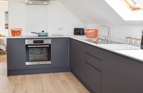 Llandyssiliogogo Cottage | 1 bedroom accommodation in Synodd Inn