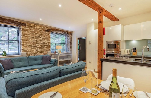 Dartmouth Apartment | 1 bedroom accommodation in Dartmouth
