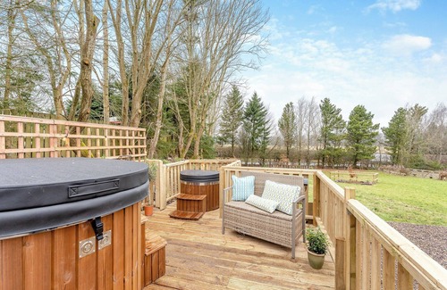 Penicuik Cottage | 1 bedroom accommodation in Leadburn, near West Linton