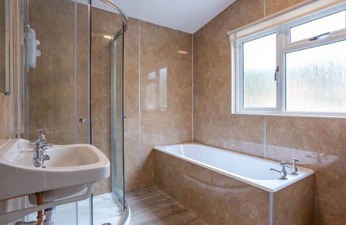 Scaniport Cottage | 1 bedroom accommodation in Kirkhill, near Beauly
