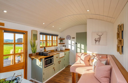 Wichenford Cottage | 1 bedroom accommodation in Ockeridge, Worcester