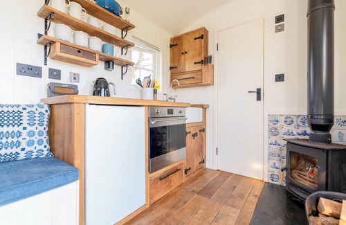 St George Cottage | 1 bedroom accommodation in Abergele