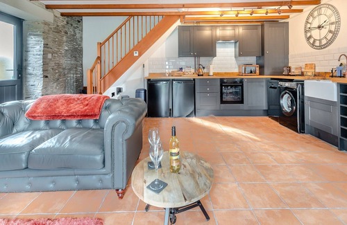Lampeter Cottage | 1 bedroom accommodation in Cribyn, near Lampeter