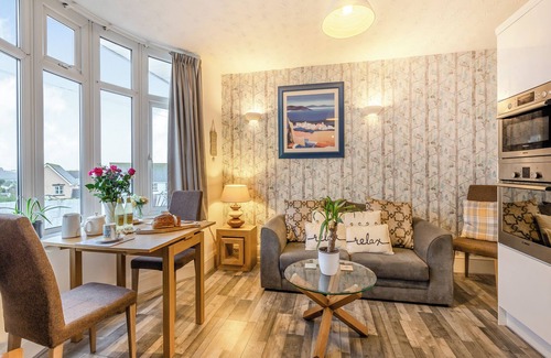 Paignton Cabin | 1 bedroom accommodation in Goodrington, near Paignton