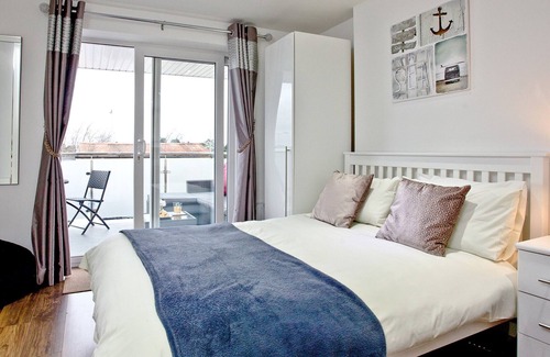 Exmouth Apartment | 1 bedroom accommodation in Exmouth
