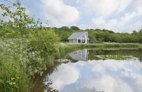 Llanelli Cottage | 1 bedroom accommodation in Five Roads, near Llanelli