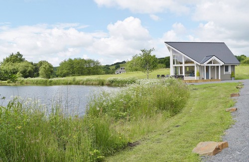 Llanelli Cottage | 1 bedroom accommodation in Five Roads, near Llanelli