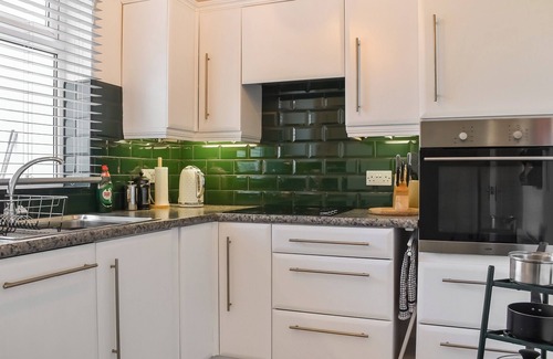 Hamworthy Cottage | 1 bedroom accommodation in Poole
