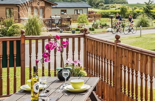 Tunstall Ski Chalet | 1 bedroom accommodation in Tunstall, Nr Hull