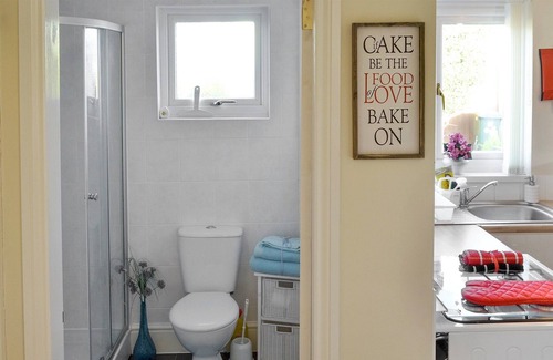 Bodelwyddan Cottage | 1 bedroom accommodation in Bodelwyddan, near Rhyl