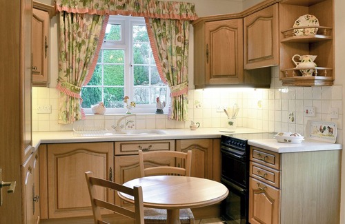 New Forest District Cottage | 1 bedroom accommodation in Sway, near Lymington